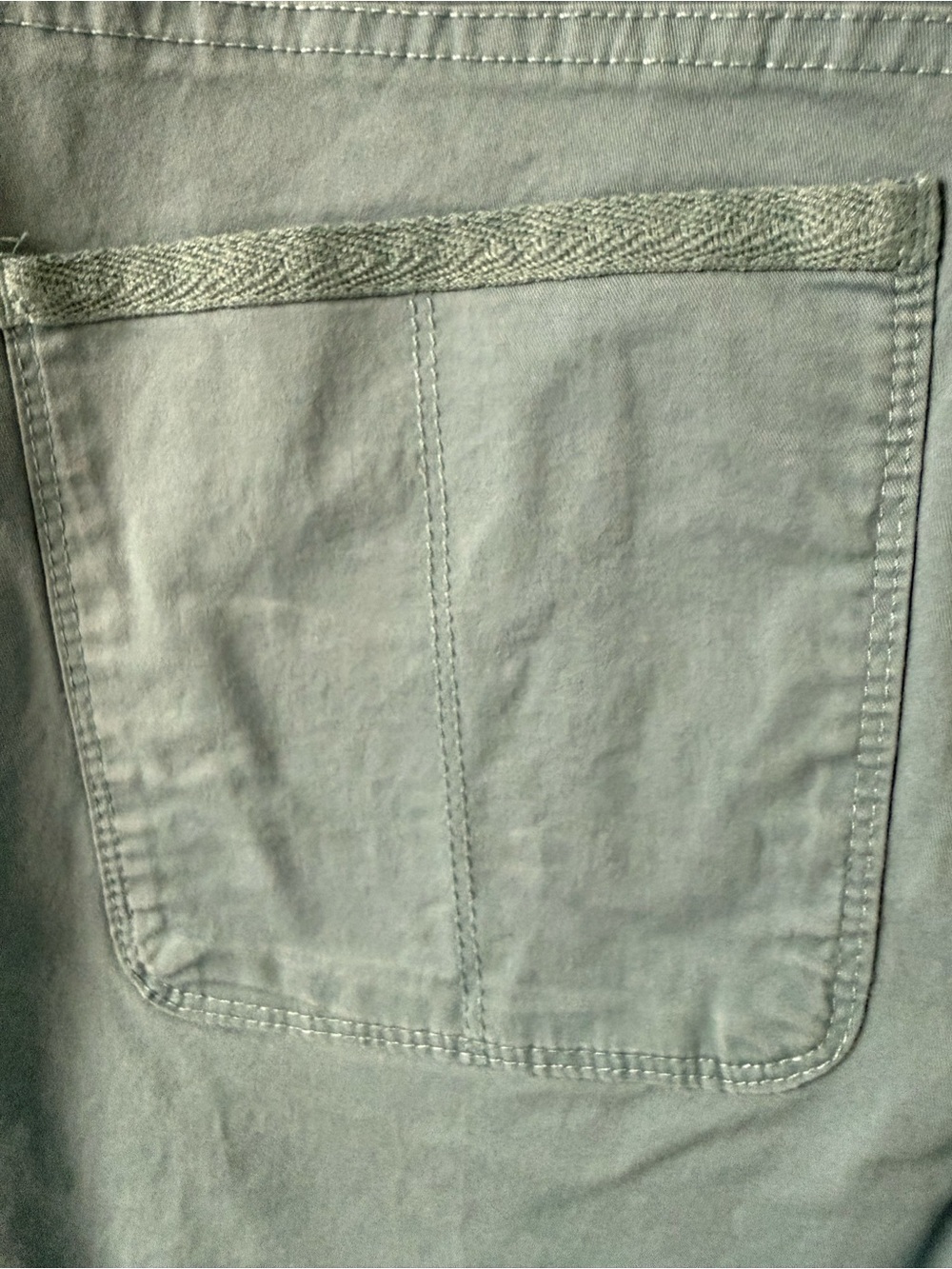 Women’s Teal Flat Front Shorts with Cuffed Hem Gloria Vanderbilt - Picture 4 of 6